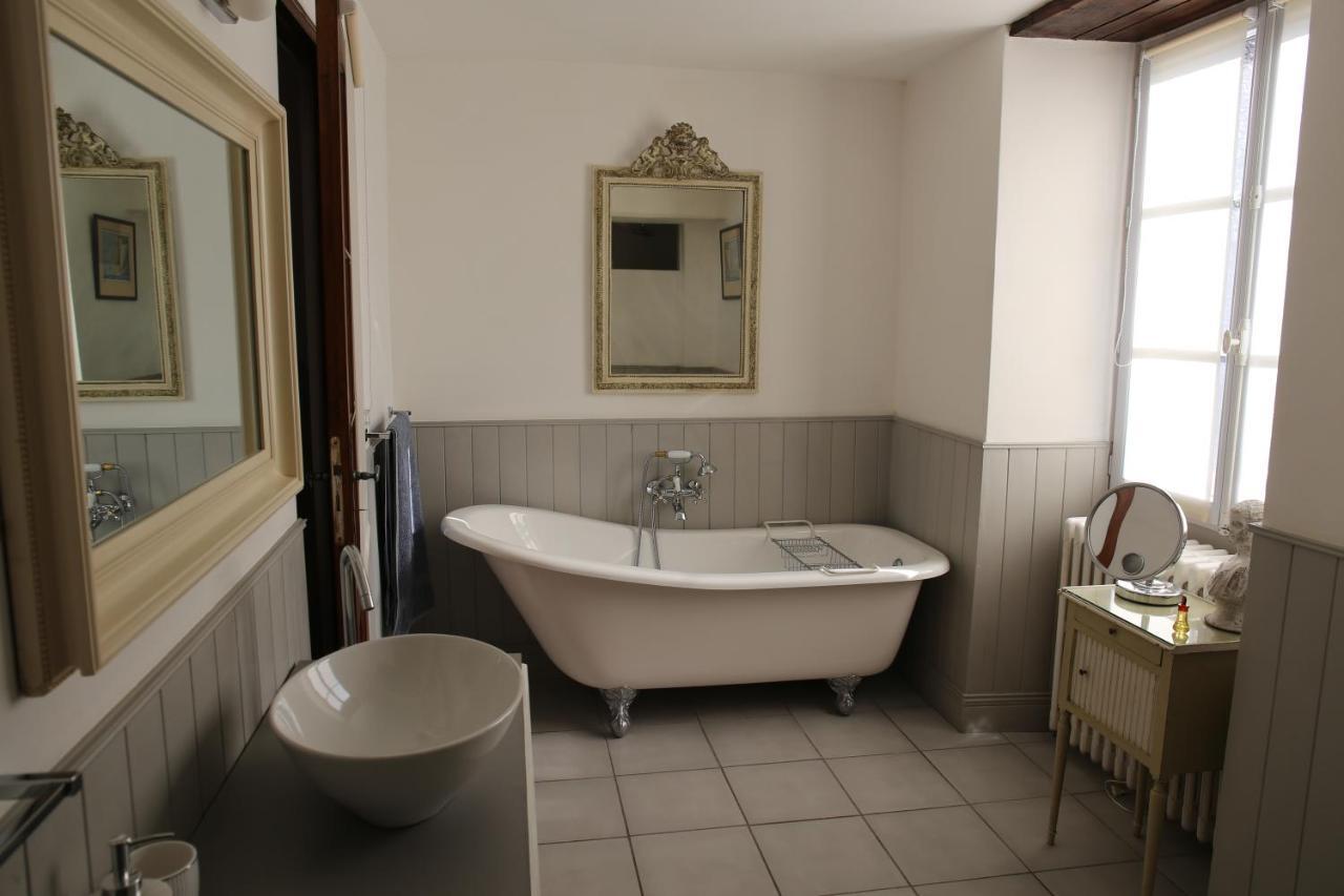Le Verger Des Hirondelles Chambres Hotes Bournan ภายนอก รูปภาพ